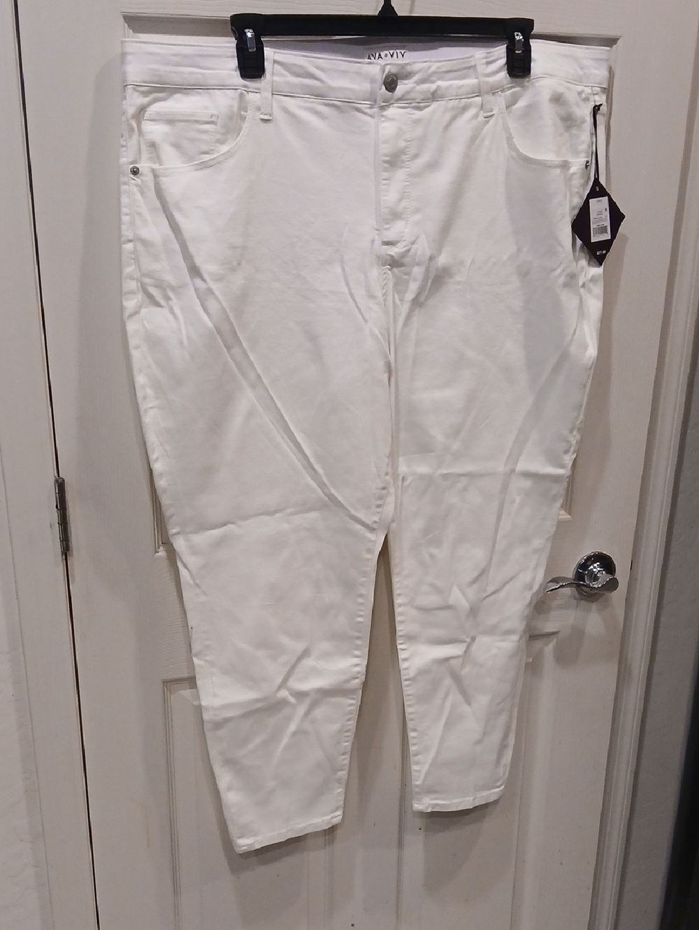 Ava & Viv Women's White Skinny Jeans